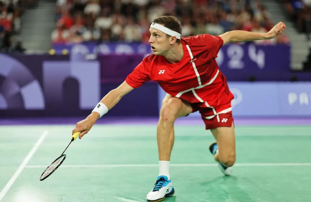 日本羽毛球队险胜英格兰羽毛球队，安赛龙完成帽子戏法的简单介绍